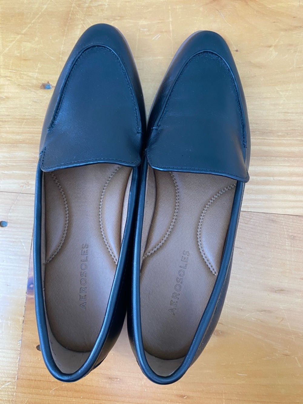 NEW!!!  AEROSOLES Black Leather Penny Loafers